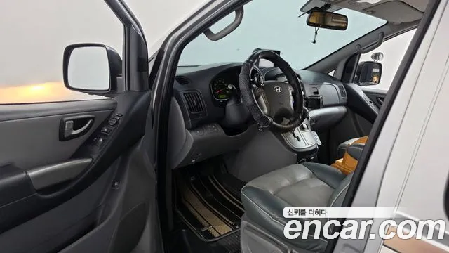 Hyundai Starex 2014 thumb 10
