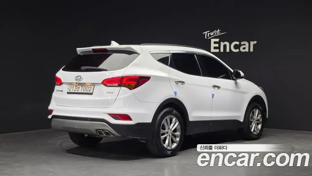 Hyundai Santa Fe 2017 thumb 2