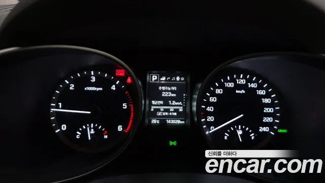 Hyundai Santa Fe 2017 thumb 8