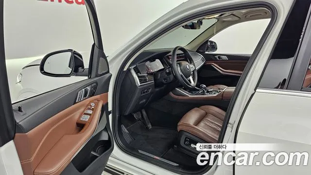 BMW X7 2022 thumb 9