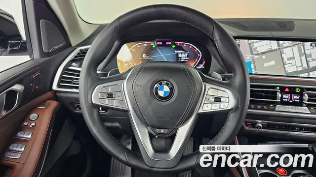 BMW X7 2022 thumb 12