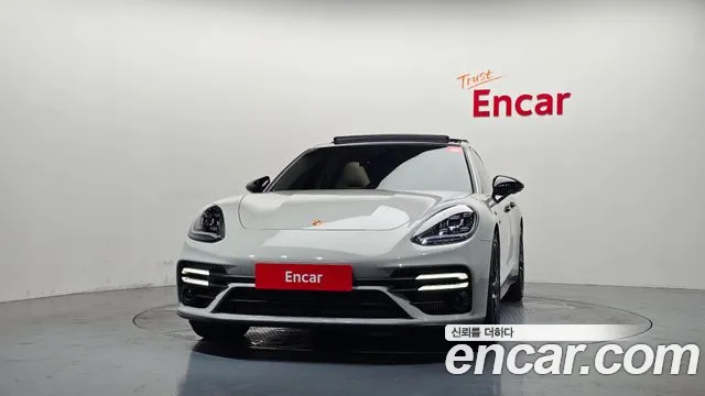 Porsche Panamera 2023 thumb 3