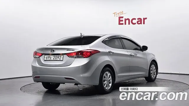 Hyundai Avante 2010 thumb 2