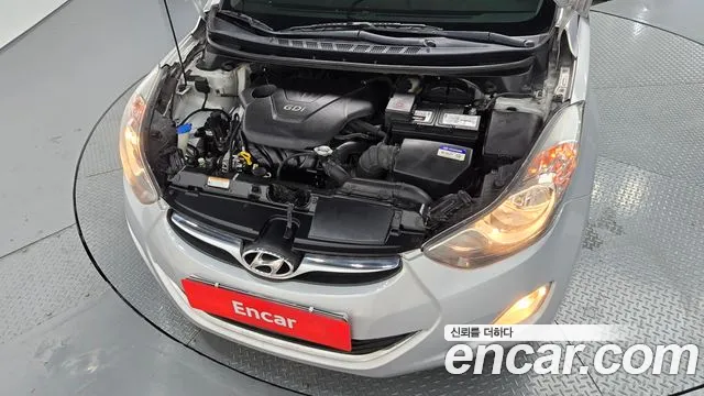 Hyundai Avante 2010 thumb 6