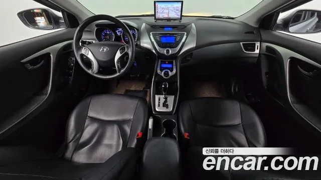 Hyundai Avante 2010 thumb 7
