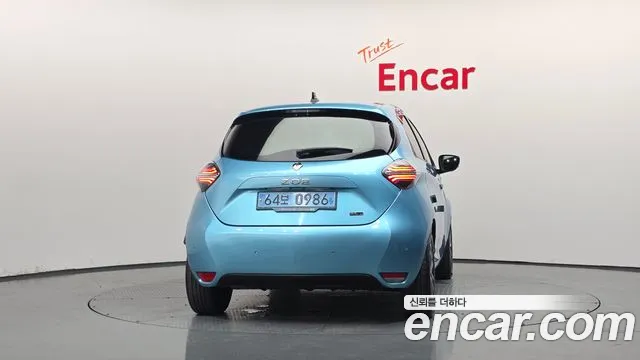 Renault ZOE 2020 thumb 4