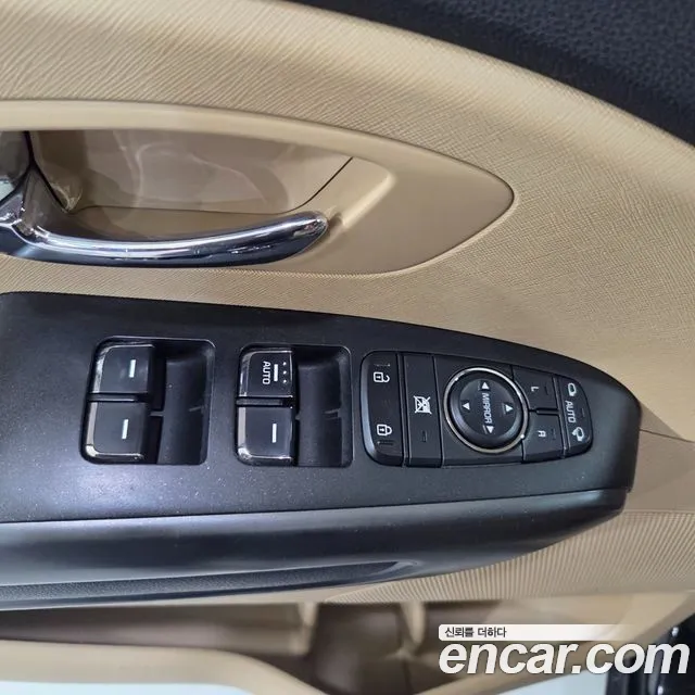 Kia Carnival 2017 thumb 7