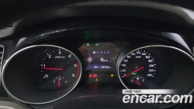 Kia Carnival 2015 thumb 8