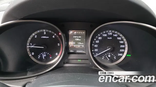 Hyundai Santa Fe 2016 thumb 8