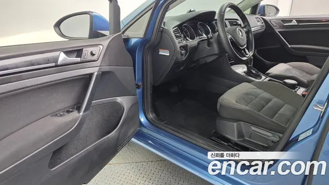 Volkswagen Golf Sportsvan 2014 thumb 10