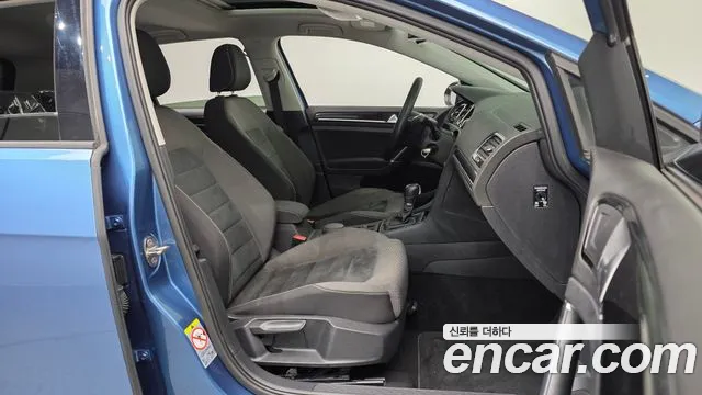 Volkswagen Golf Sportsvan 2014 thumb 11