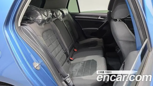Volkswagen Golf Sportsvan 2014 thumb 12