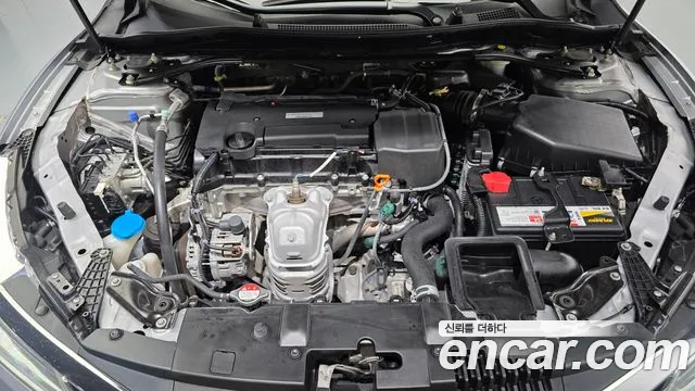 Honda Accord 2017 thumb 6