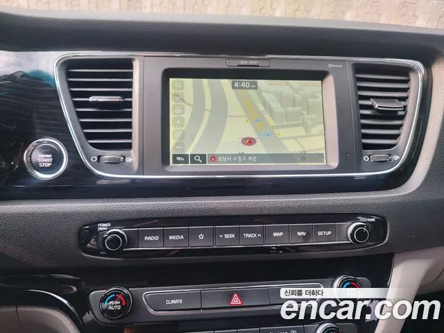 Kia Carnival 2019 thumb 9