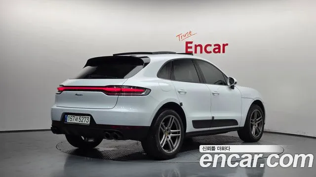 Porsche Macan 2021 thumb 2