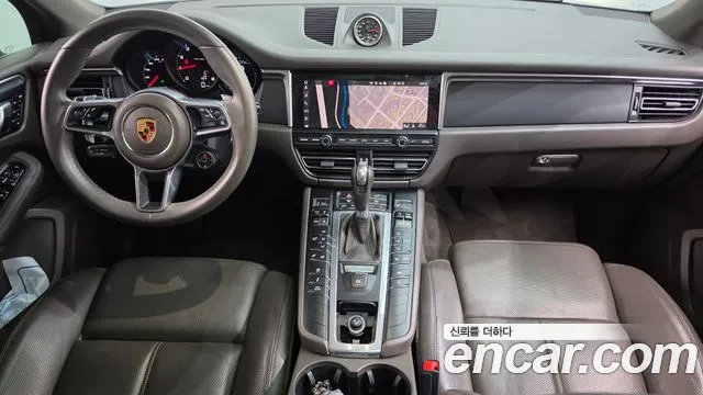 Porsche Macan 2021 thumb 7