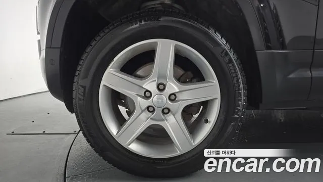 Land Rover Defender 2021 thumb 5
