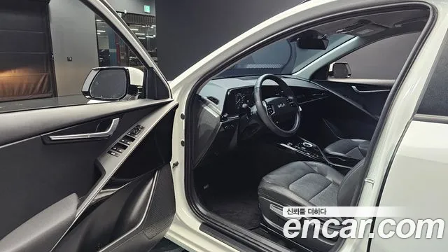 Kia Niro 2023 thumb 10