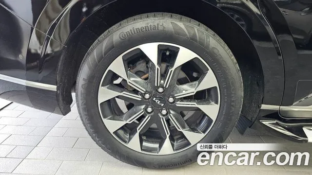 Kia Carnival 2023 thumb 5