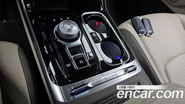 Kia Carnival 2023 thumb 9
