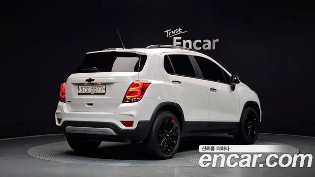 Chevrolet Tracker 2018 thumb 2