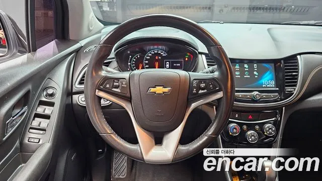 Chevrolet Tracker 2018 thumb 12