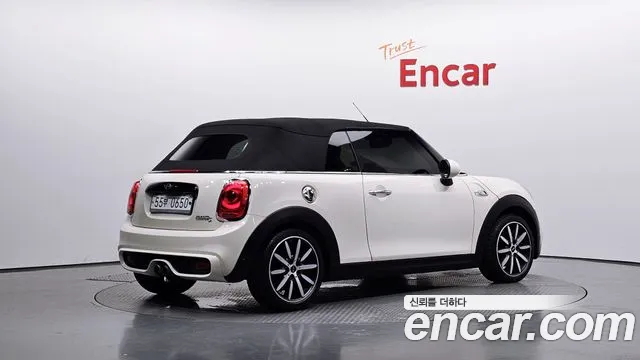 Mini Cooper Convertible 2016 thumb 2