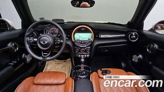Mini Cooper Convertible 2016 thumb 7