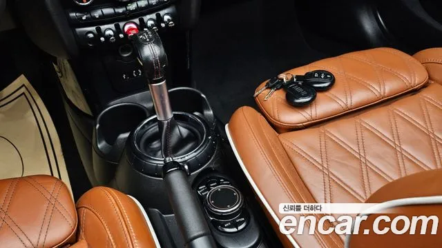 Mini Cooper Convertible 2016 thumb 9