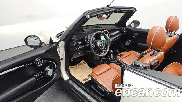 Mini Cooper Convertible 2016 thumb 10