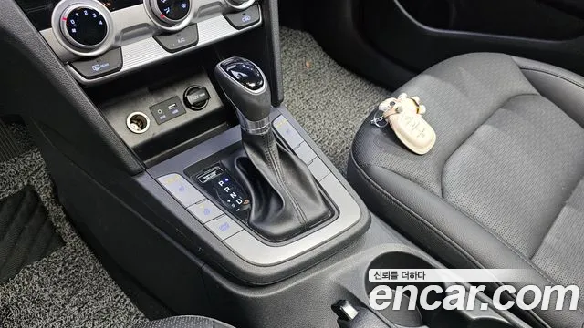 Hyundai Avante 2019 thumb 9
