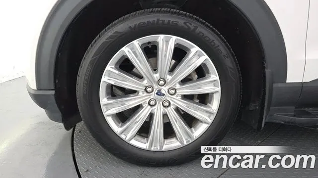 Ford Explorer 2019 thumb 5