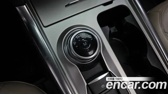 Ford Explorer 2019 thumb 9