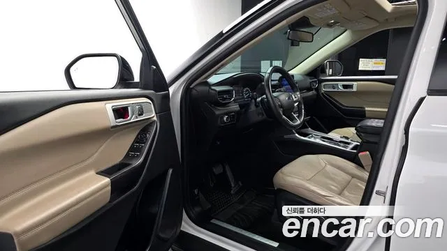 Ford Explorer 2019 thumb 10