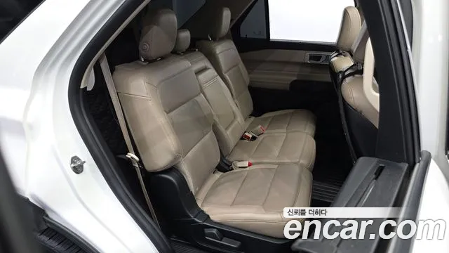 Ford Explorer 2019 thumb 12