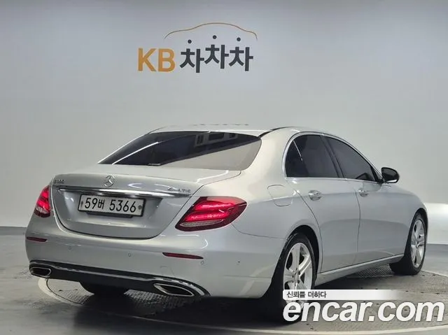 Mercedes-Benz E-Класс 2017 thumb 3