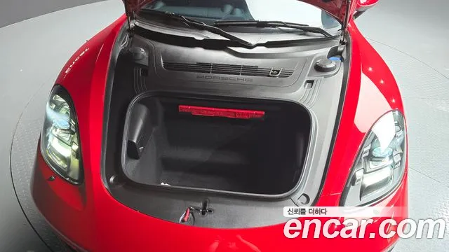 Porsche Cayman 2021 thumb 6