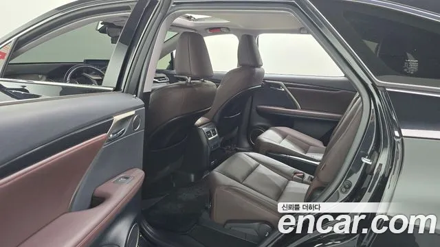 Lexus RX 2021 thumb 12