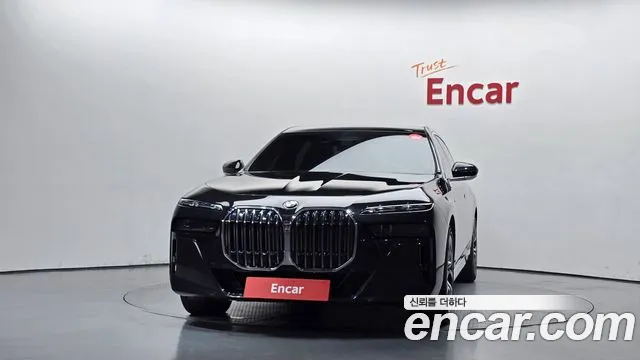 BMW 7 серии 2022 thumb 3