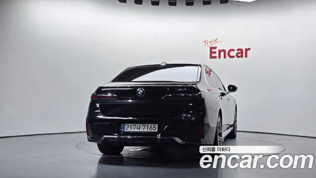BMW 7 серии 2022 thumb 4