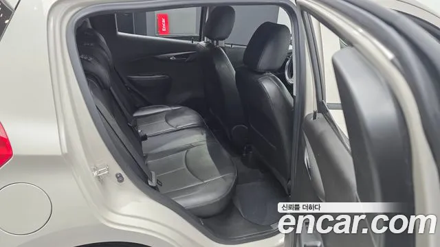 Chevrolet Spark 2017 thumb 12