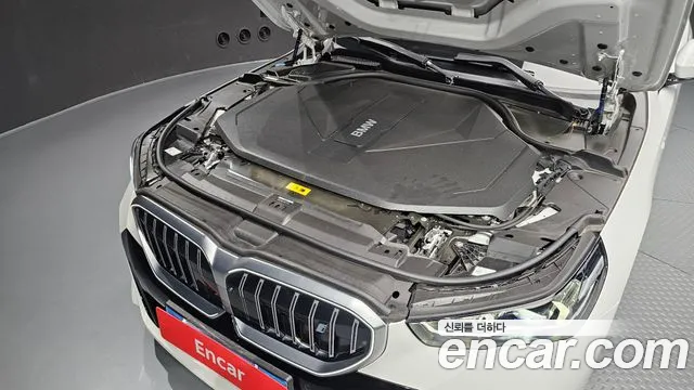 BMW i5 2025 thumb 5