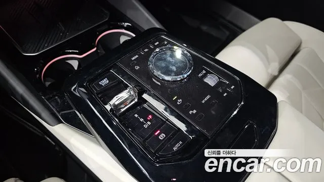 BMW i5 2025 thumb 8