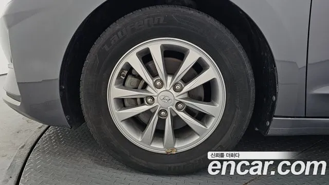 Hyundai Avante 2019 thumb 5