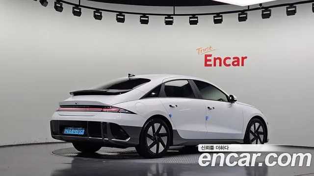Hyundai IONIQ 6 2022 thumb 2