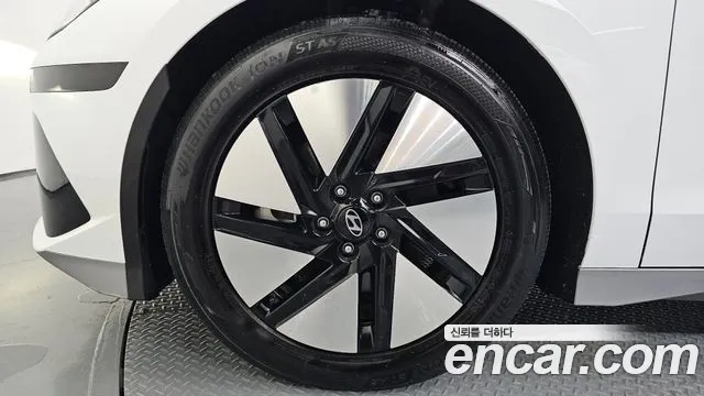 Hyundai IONIQ 6 2022 thumb 5