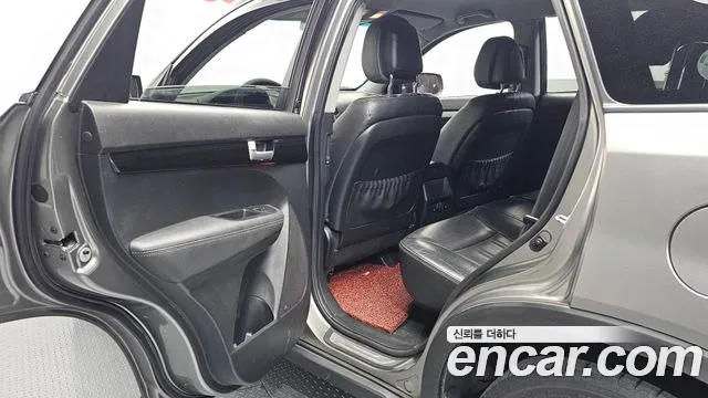 Kia Sorento 2010 thumb 12