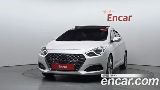 Hyundai i40 2012 thumb 2