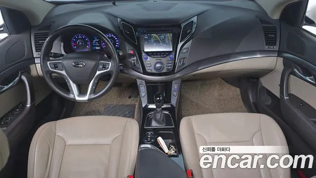 Hyundai i40 2012 thumb 6