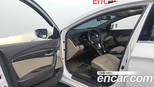 Hyundai i40 2012 thumb 9